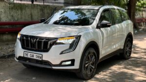Mahindra XUV 700: लग्जरी इंटीरियर और 5 स्टार सेफ्टी के साथ, सिर्फ ₹16.38 लाख से शुरू