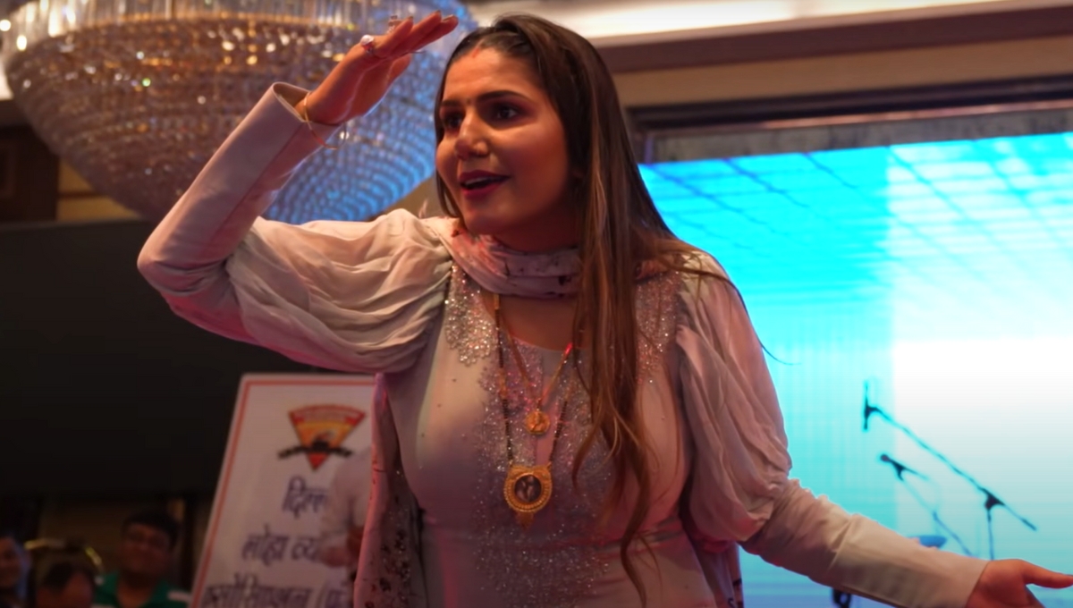 Haryanvi Song: Sapna Choudhary का धमाकेदार डांस वीडियो 'पानी छलके' फिर मचा रहा है तहलका