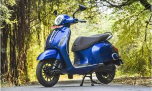 फ्यूचर को गले लगाइए क्लासिक अंदाज़ में, Bajaj Chetak Electric ला रहा है पुरानी यादें और नई तकनीक साथ-साथ!