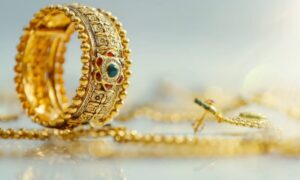 Gold Price Today: सोना बना समान, जानिए आज 22 कैरेट व 24 कैरेट के रेट जानें पूरी जानकारी