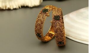 Gold Price Today: आज के रेट्स से बाजार में हलचल, जानें कितना सस्ता हुआ सोना