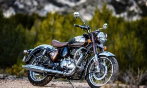 शाही सवारी की असली पहचान, Royal Enfield Classic 350 का जलवा आज भी बरकरार!
