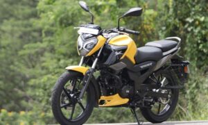रफ्तार की चाह रखने वालों के लिए बनी TVS Raider 125 – माइलेज भी दमदार और लुक भी शानदार!