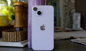 Apple iPhone 14 पर ₹25,000 तक की छूट, अब खरीदें स्मार्टफोन सबसे किफायती दामों में