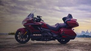 Fortuner के कीमत में Honda GoldWing 50th Anniversary Edition बाइक हुआ लॉन्च