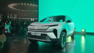 Tata Harrier EV जल्द होगी लॉन्च, मिलेगी स्टाइलिश लुक के साथ 550KM की रेंज