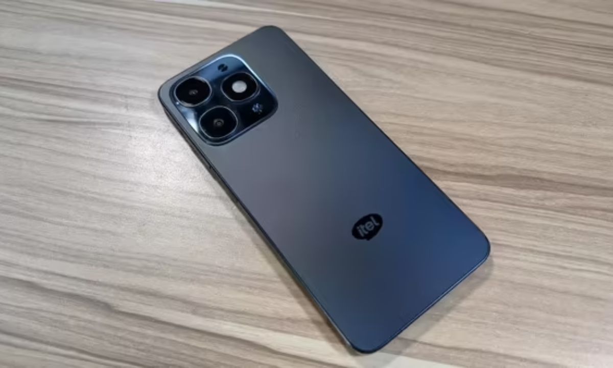 itel A90