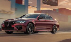 BMW की 50 Jahre Edition ने भारत में दी दस्तक, लिमिटेड एडिशन में सिर्फ 50 लोग ही खरीद पाएंगे