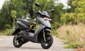 Ather 450S Electric: हाई स्पीड राइड और स्मार्ट डिजिटल डैश के साथ 2025 का सबसे स्टाइलिश स्कूटर