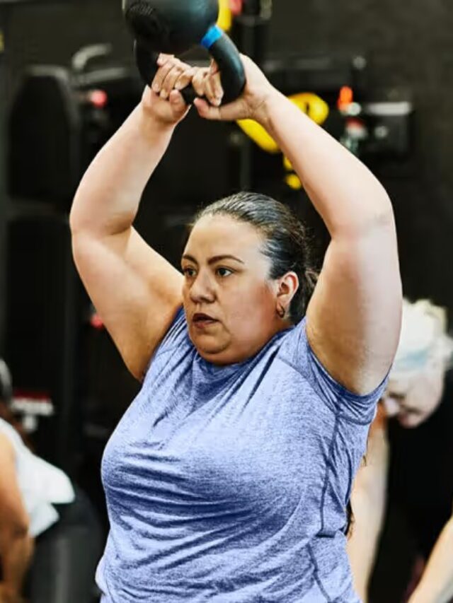 imgi_264_mature-woman-lifting-weights-1296x728-header-1024x575