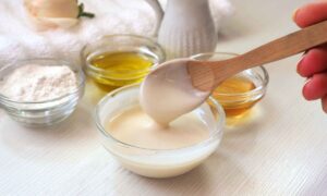 घर बैठे बनाएं Rice and Curd Face Pack और दूर करें 5 बड़ी स्किन प्रॉब्लम्स