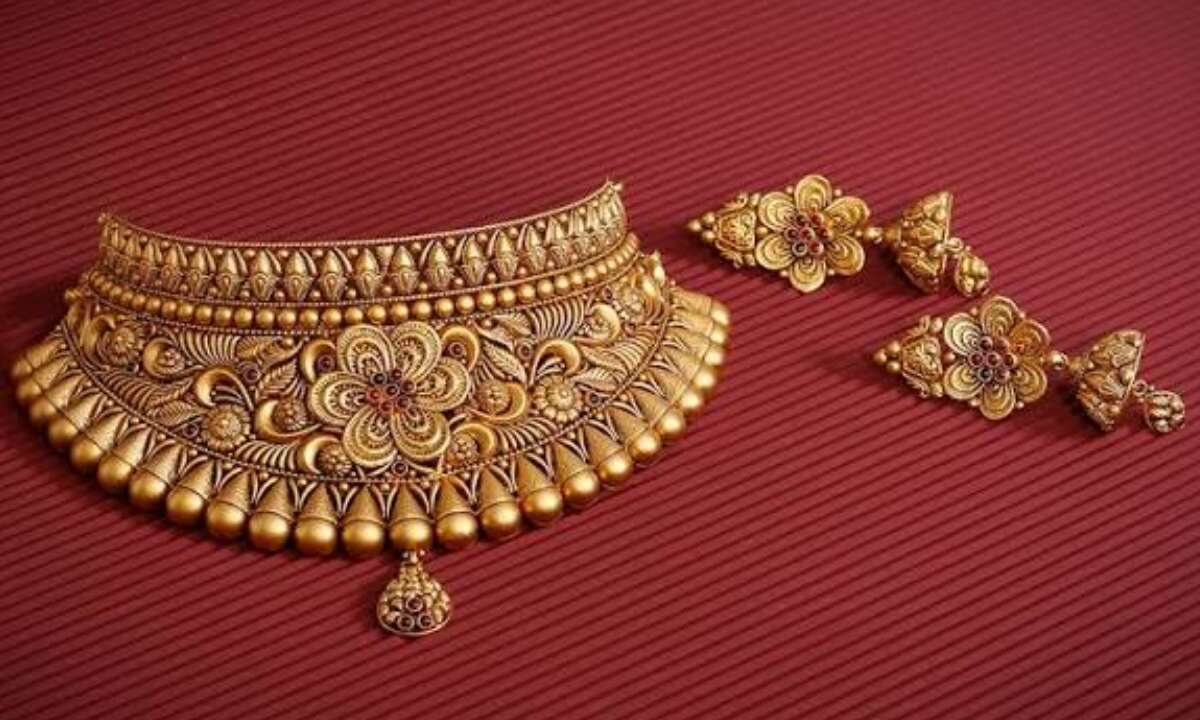 Gold price rising
