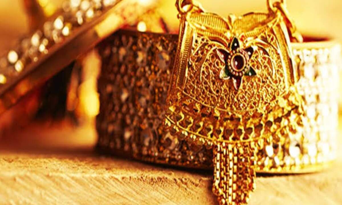 Gold prices higher today