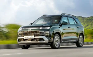 Hyundai Alcazar: परिवार के लिए बनी एक प्रीमियम 6/7 Seater SUV, जानिए कीमत और फीचर्स