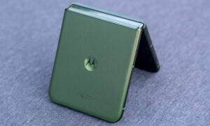 Amazon पर Motorola Razr 60 Ultra पर बंपर ऑफर, ₹13,000 तक की भारी छूट ने मचाई हलचल